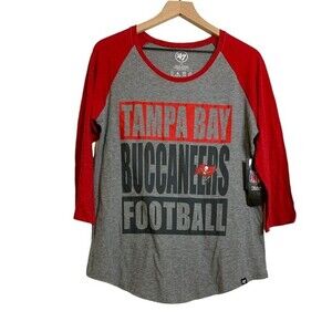 NWT Bucaneers Tampa Bay 3/4 sleeves Women’s Tshirt. Size Large.